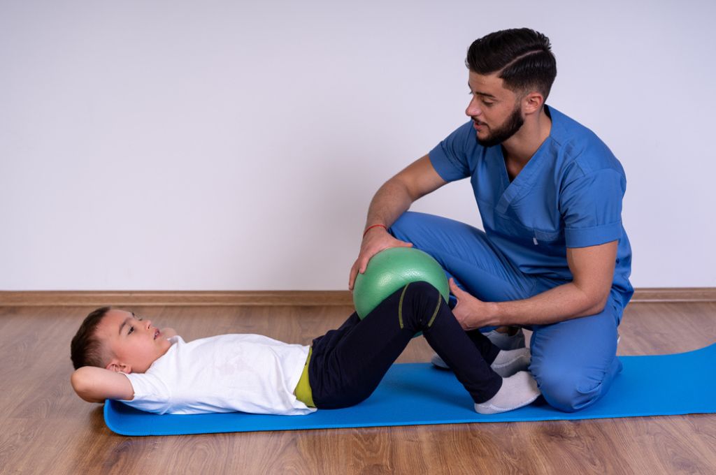 5 Early Signs Indicating Your Child Needs Pediatric Physiotherapy