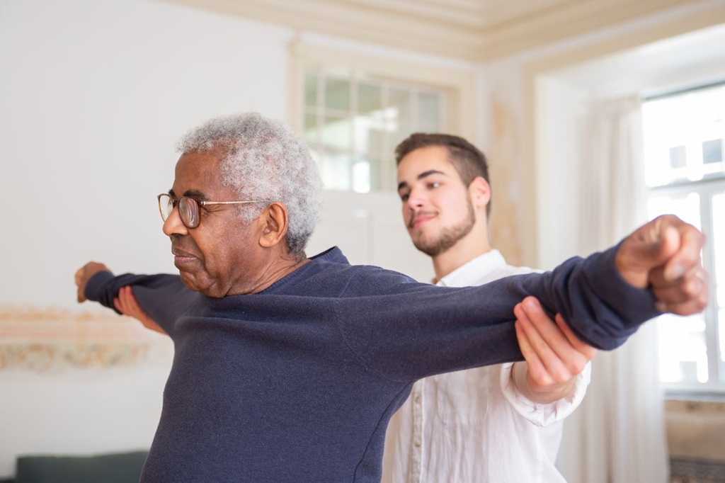 Home Physiotherapy vs Clinic Physiotherapy: Which Is Better for Recovery